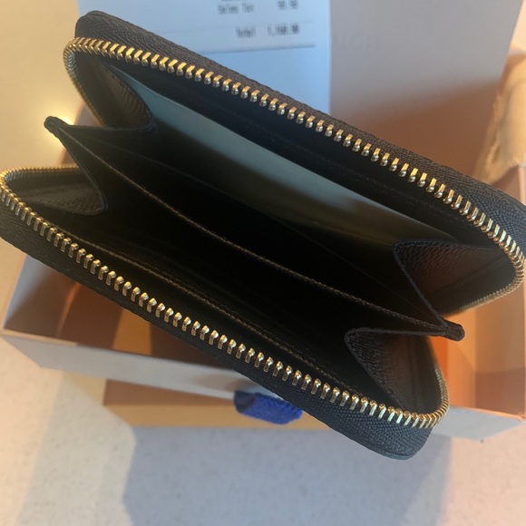 Louis Vuitton Game On Collection Zippy Coin - Picture 5 of 7